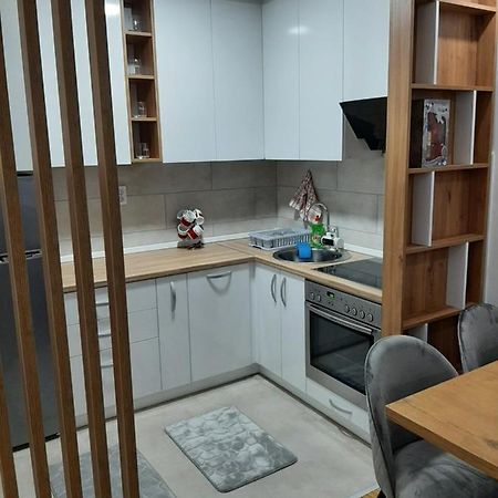 Apartman,,Kul"Life Lukavica Exterior foto